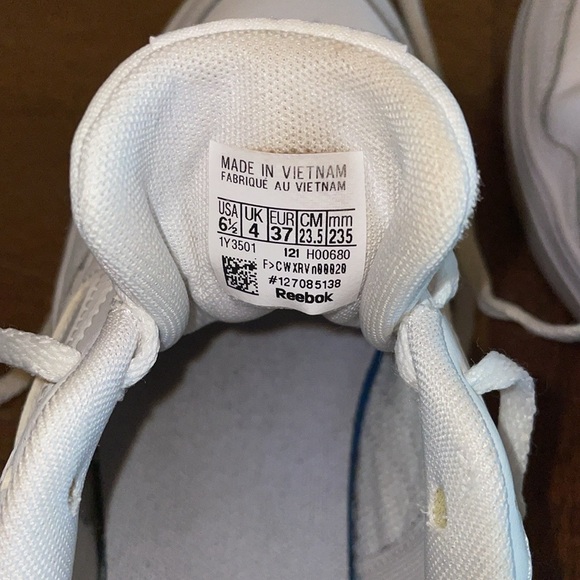 Reebok Tennis Shoes - Picture 9 of 9